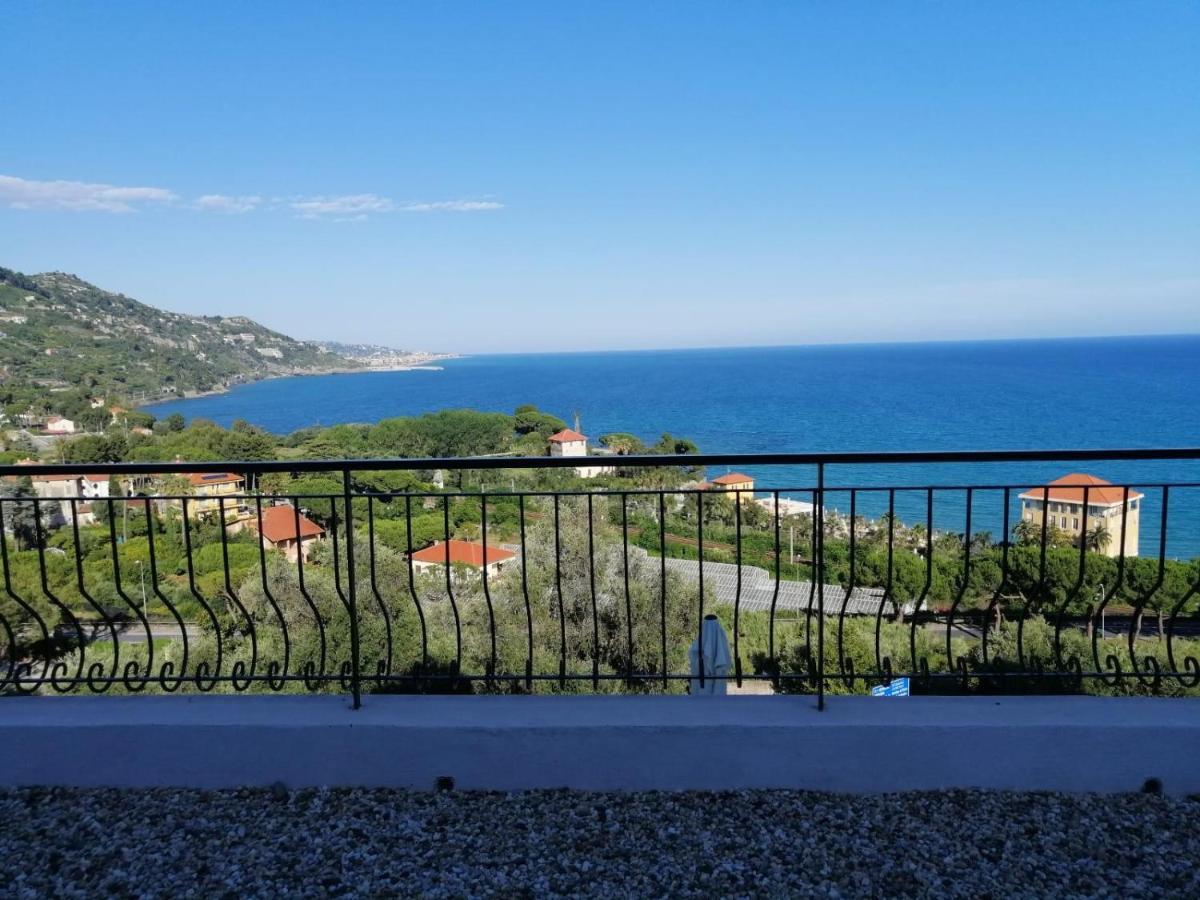 Agriturismo Un Mare Di Fiori Villa Ventimiglia Exterior foto