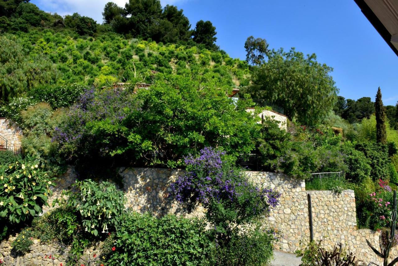Agriturismo Un Mare Di Fiori Villa Ventimiglia Exterior foto