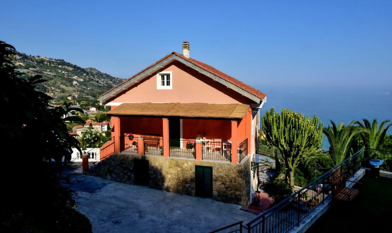 Agriturismo Un Mare Di Fiori Villa Ventimiglia Exterior foto